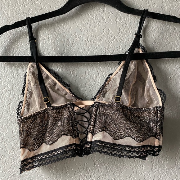 Victoria’s Secret unlined bralette - Picture 6 of 9